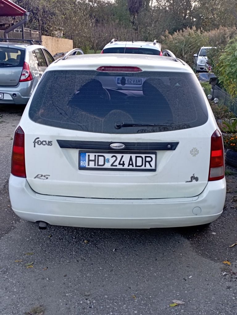 Vind ford focus ,si peugeot 206