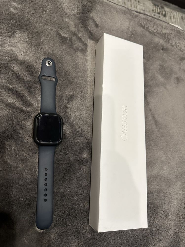 Apple watch 8 series