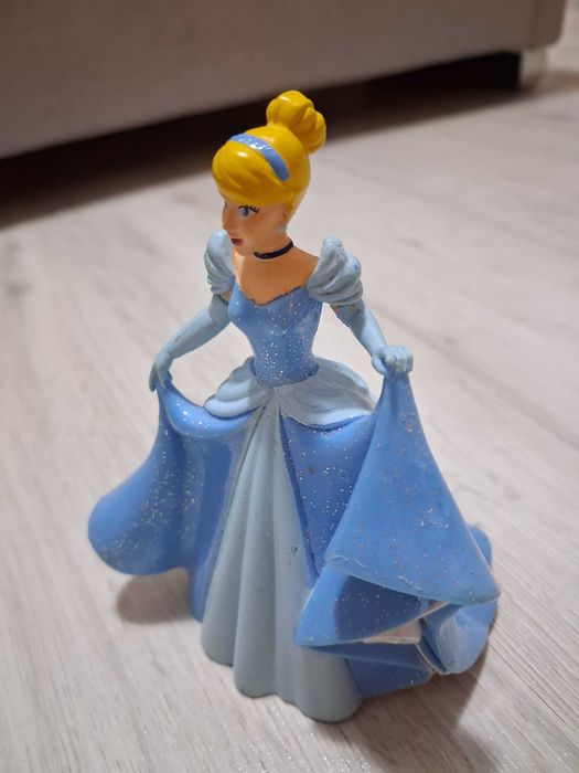 Figurine Bell/ Cenusareasa/Rapunzel/ Frozen