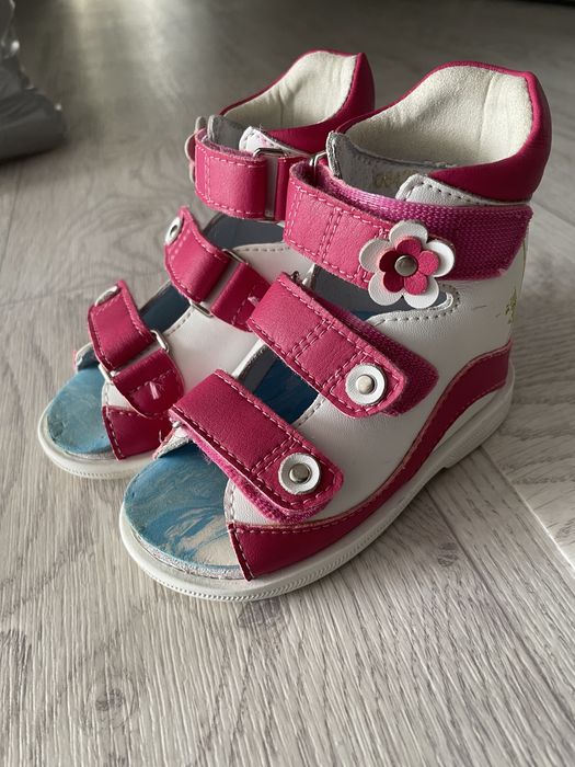 Ортопедические сандали