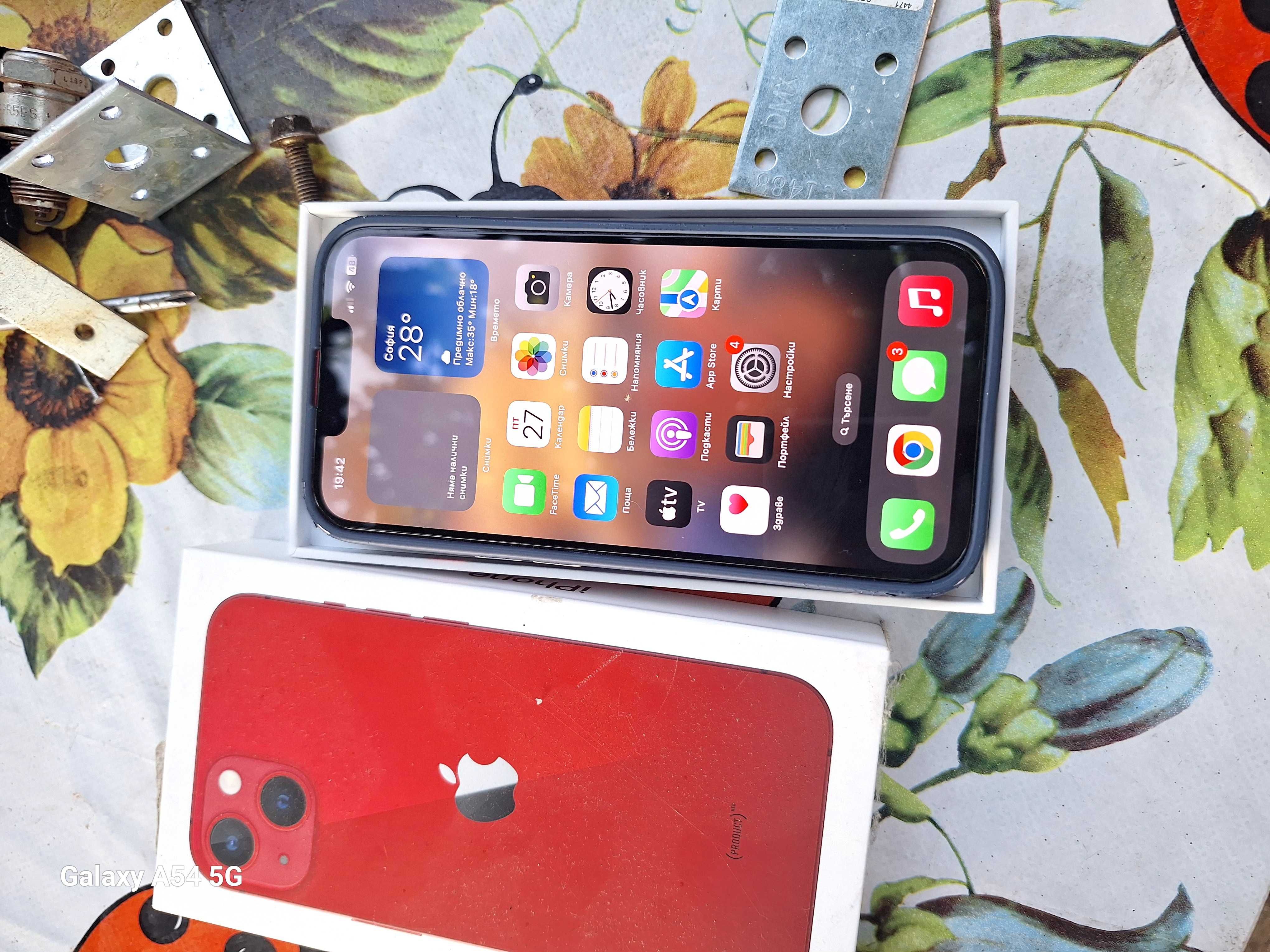 iPhone13Red в отлично състояние