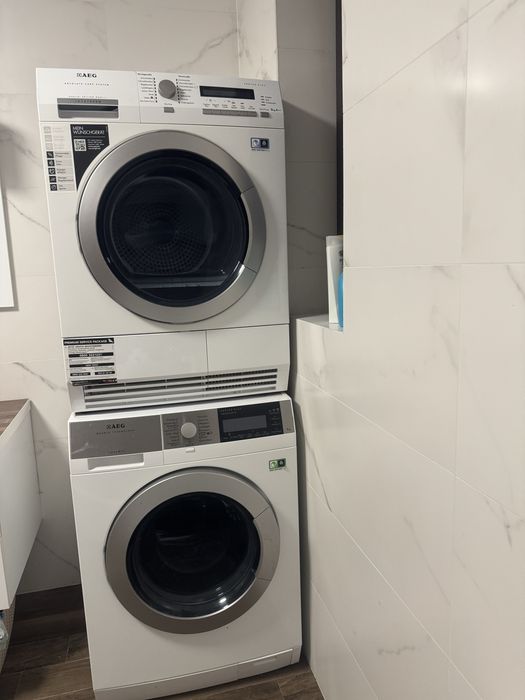 Vand uscator de rufe AEG si masina de spalat