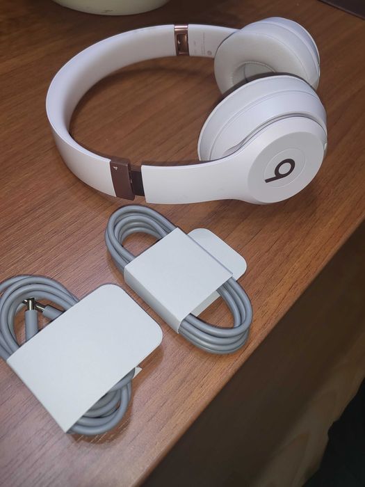 Casti profi Beats Solo 4 Bass Heavy Alb