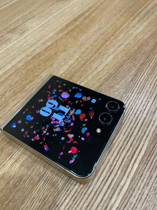 Samsung Z flip 5