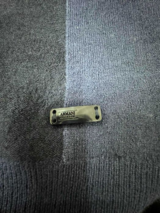 ARMANI--Оригинален пуловер--134 номер