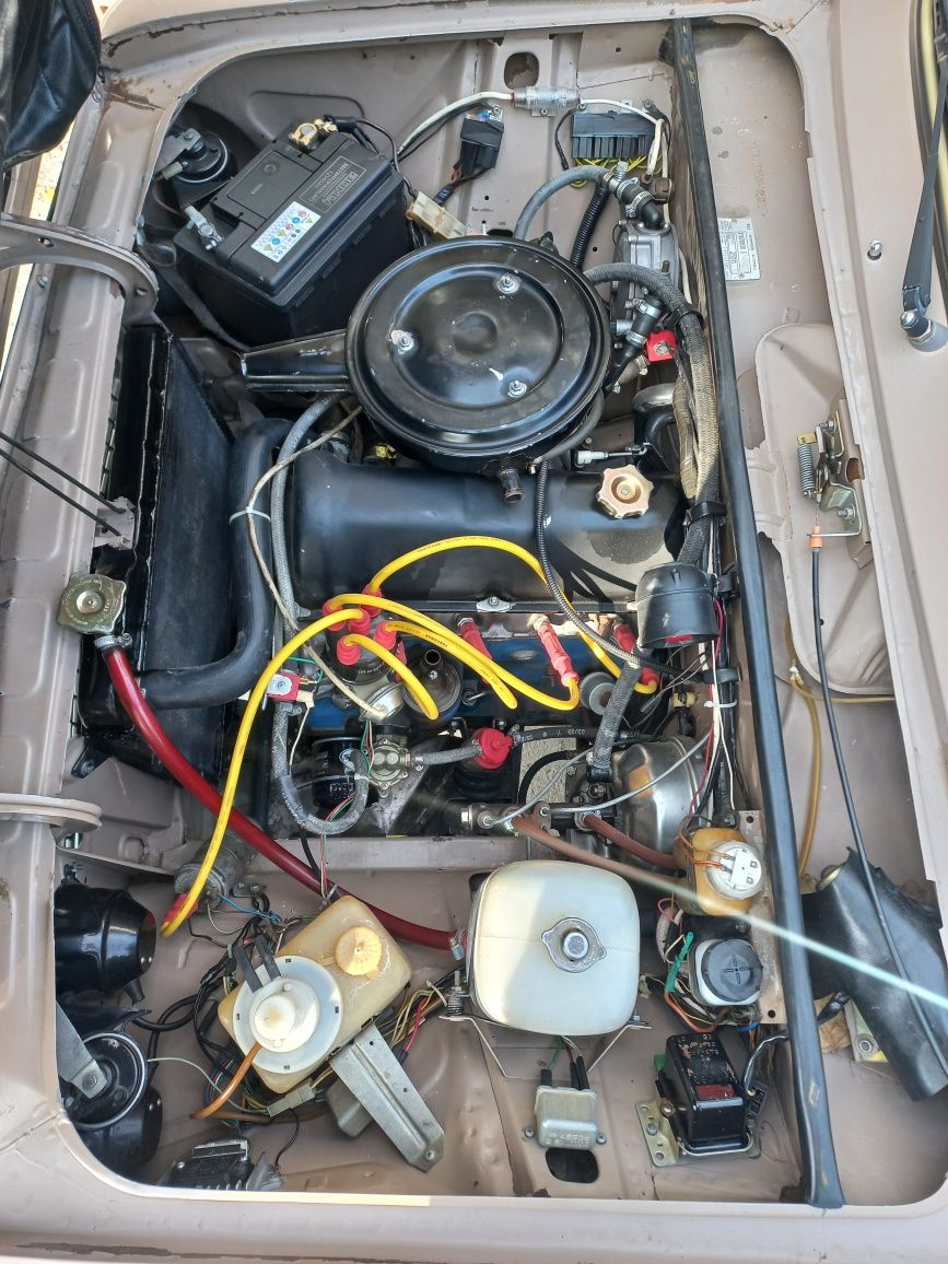 Vaz 2106 sotiladi Xolati zur churigan joyi yoq