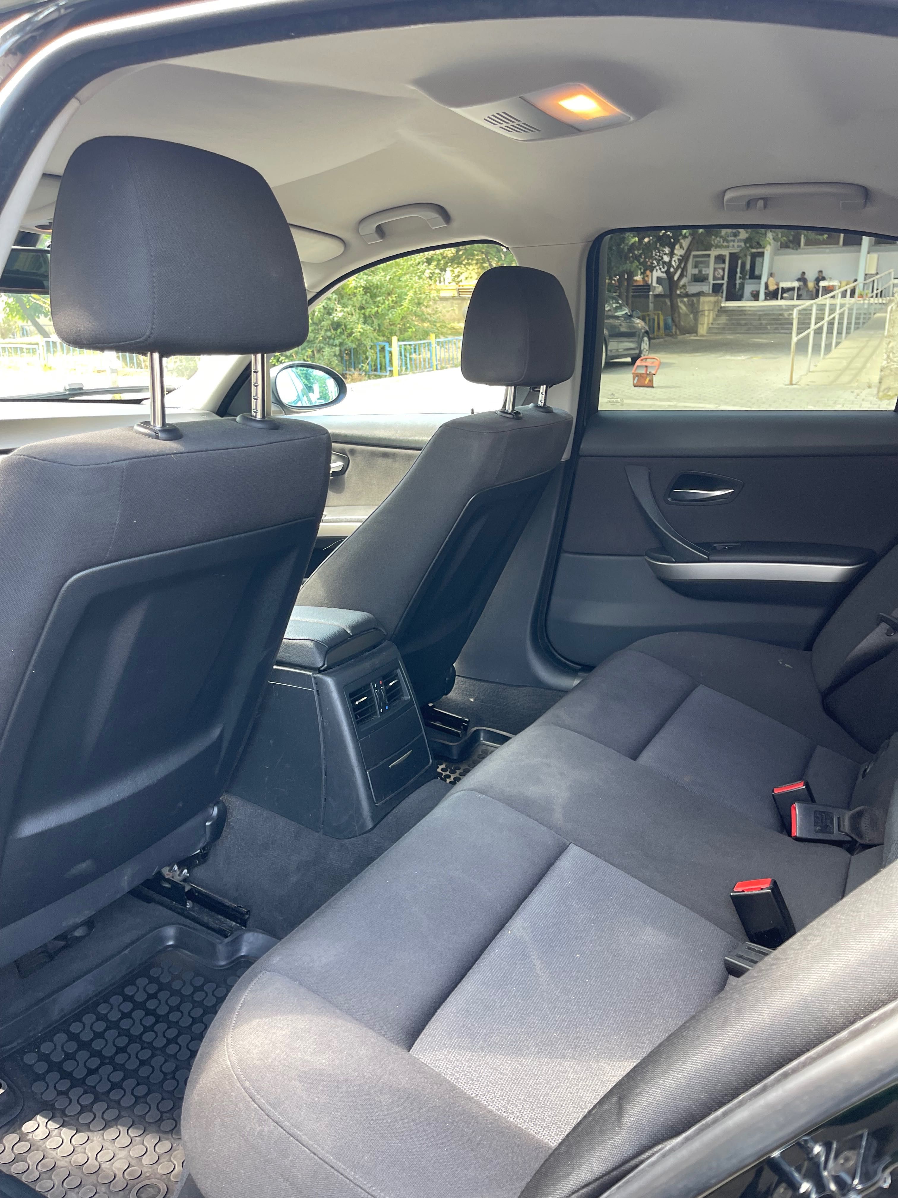 Продавам BMW 330I