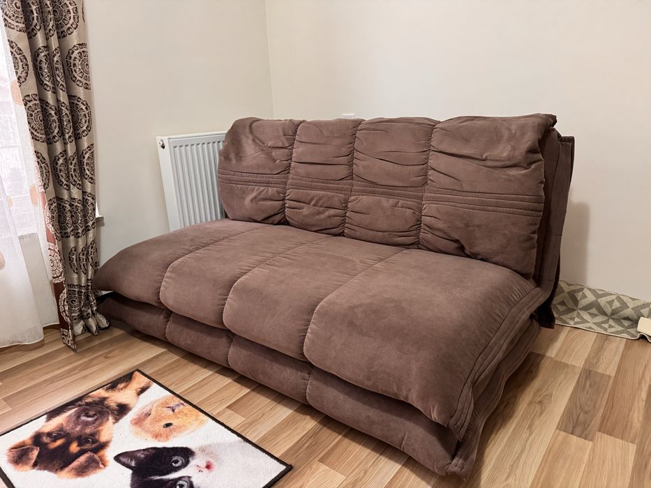 Canapea extensibila ca si noua