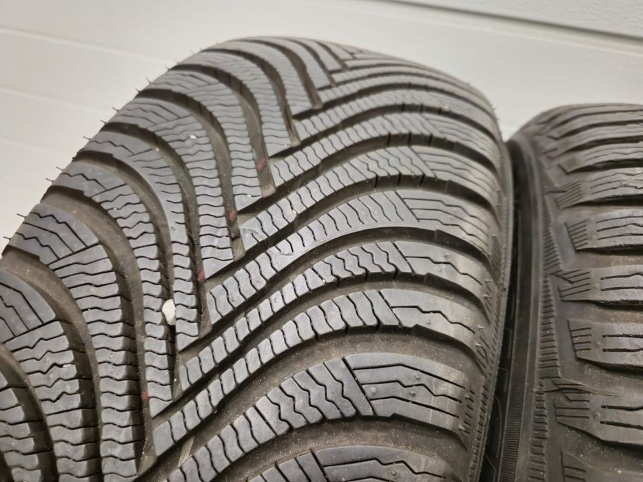 4 anvelope iarna Michelin 215 55 17 ca și noi / DOT 2024