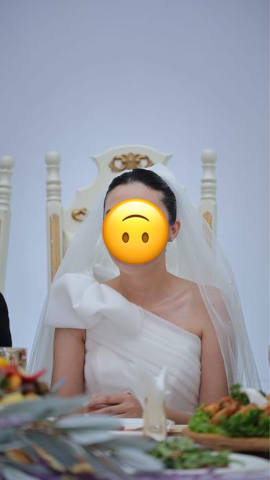 Свадебное платье в отличном состоянии размер XS-S