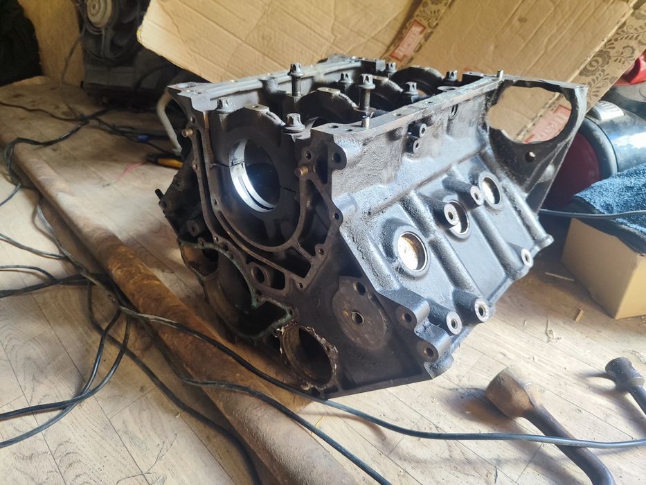 Продам блок ауди 2,6