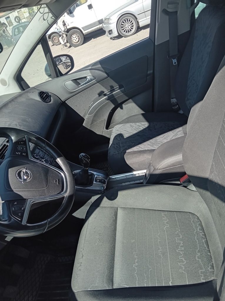 Opel meriva 1.3 Cdti на части Опел мерива
