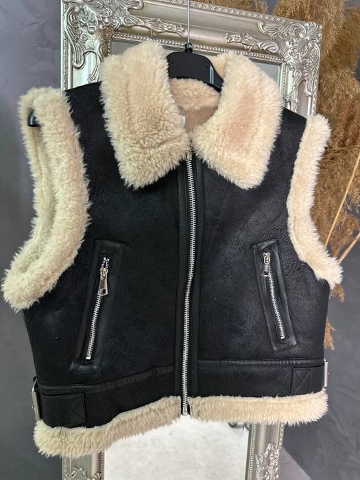 Дамски елек с каракул