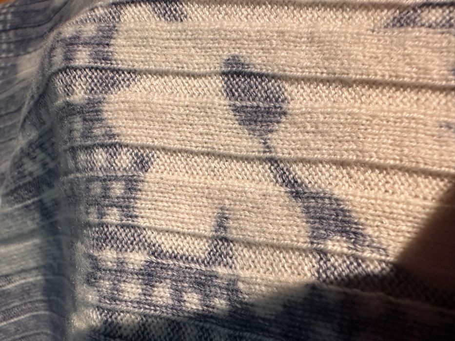 Pulover Lana70% si casmir 30% nou