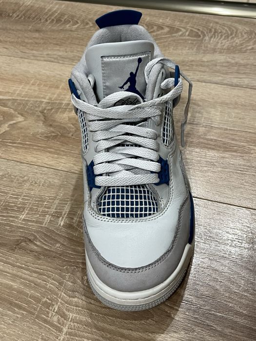 Air Jordan 4 Retro "Military Blue"