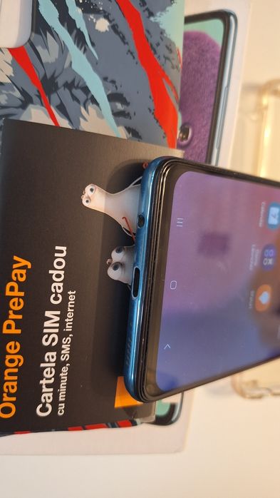 Samsung Galaxy A51 128 Gb plus cutie doua huse si SIM cartela Orange