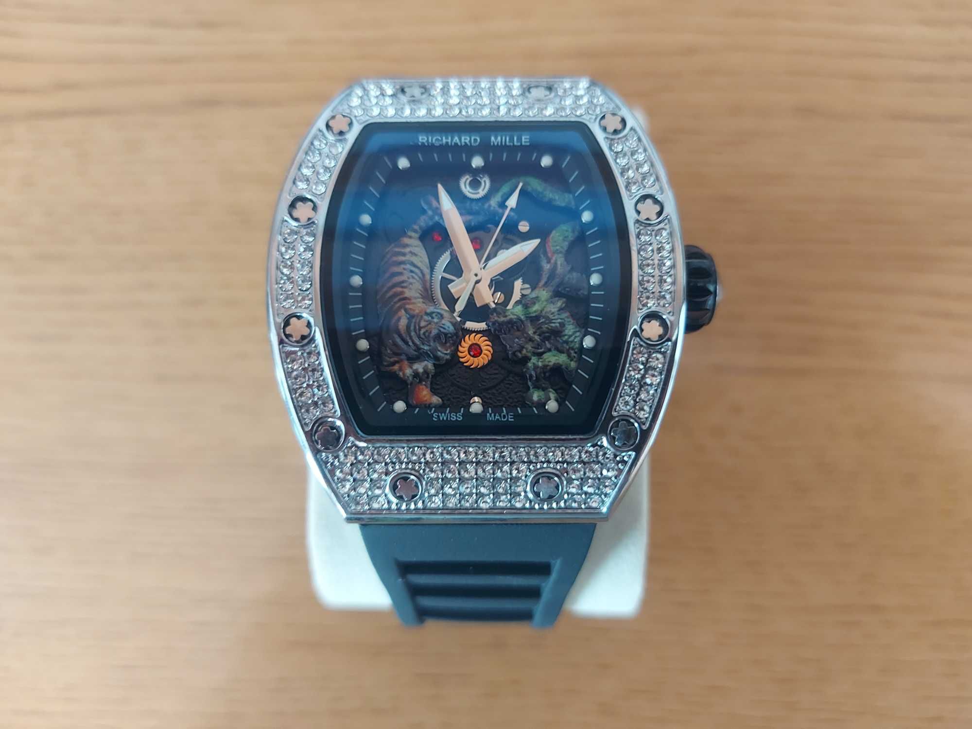 ЧИСТО НОВ ! Мъжки часовник "Richard Mille" (Tiger & Dragon)