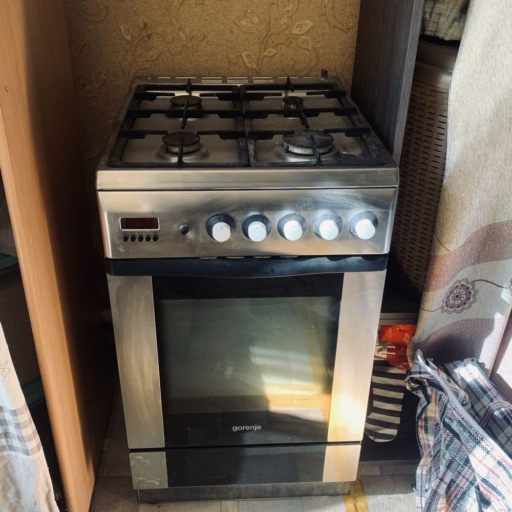 Продаю 1 газовую плиту, и 2 духовки