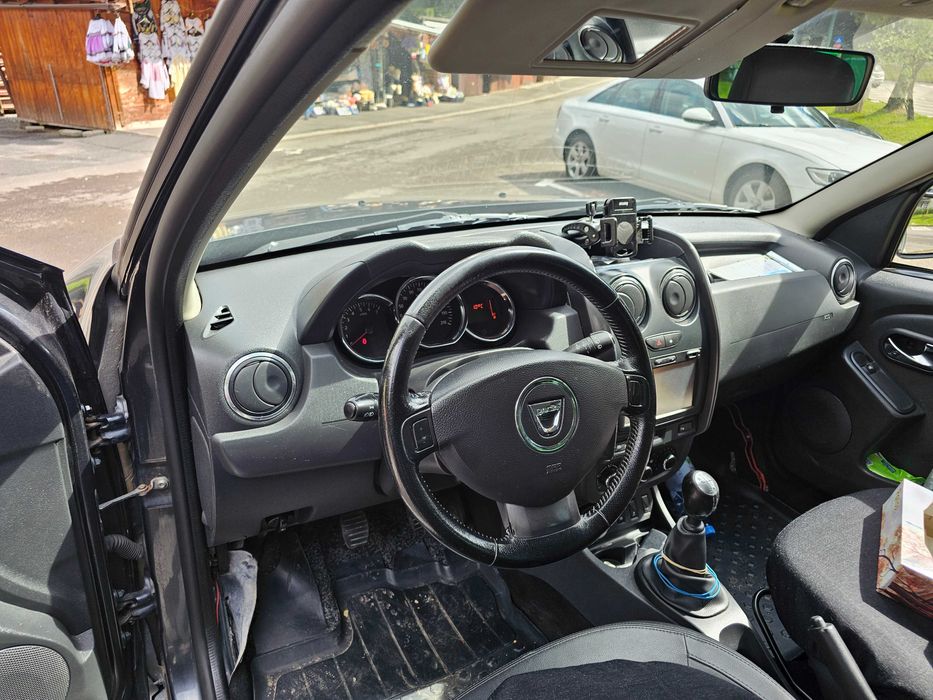 Vand dacia duster, fabricat in 2015 4x4