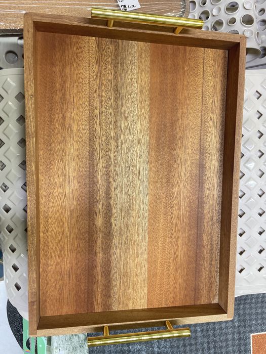 Поднос деревянный