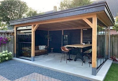 Vând foișor  din lemn
-foișoare la comanda
-pergole modele moder