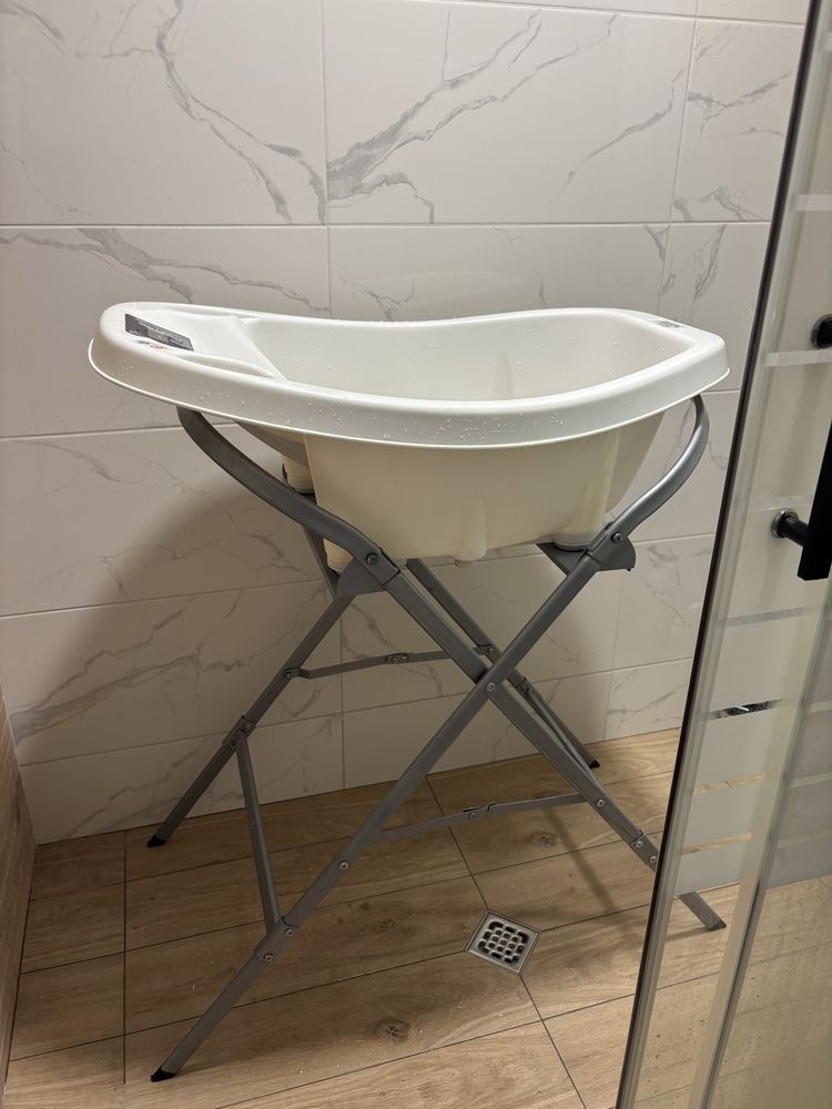 Бебешка вана със стойка Aqua Scale
