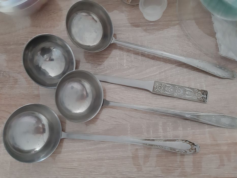 Продам половники в хорошем состоянии, советского качества.