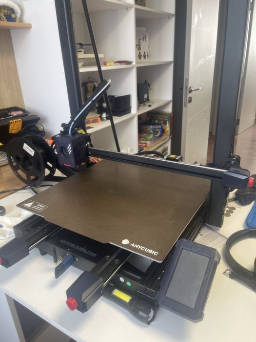Продам 3д принтер Anycubic Kobra 2 max