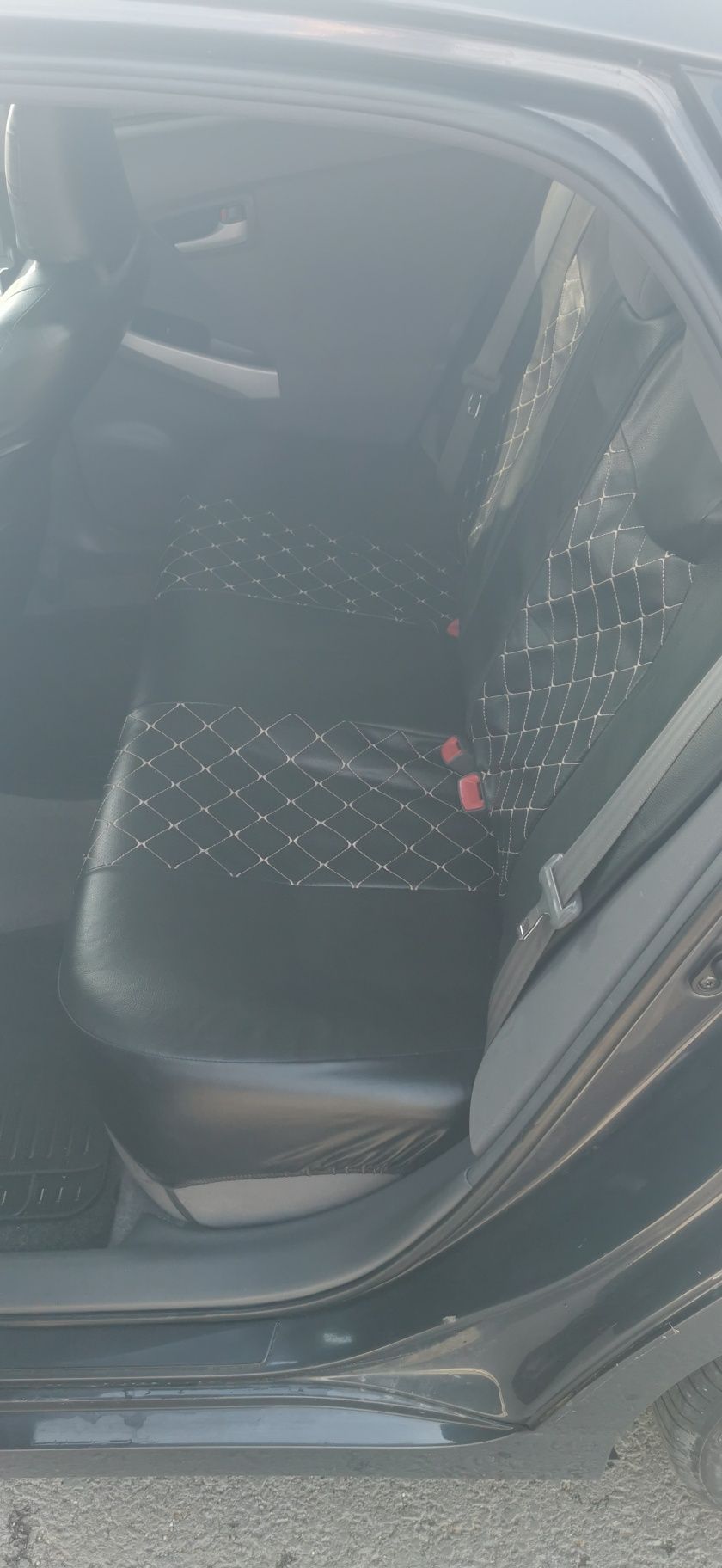 Toyota prius 2010
