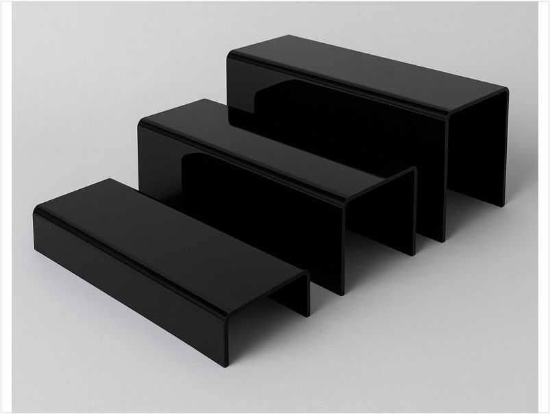 Тристепенен подиум от плексиглас за продукти, витрини и декорация