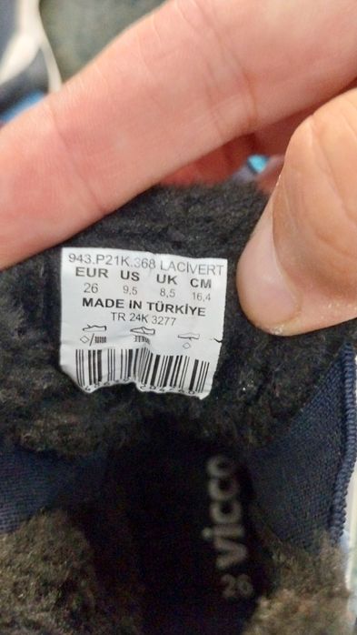 Vând ghetuțe M 26 stare f buna