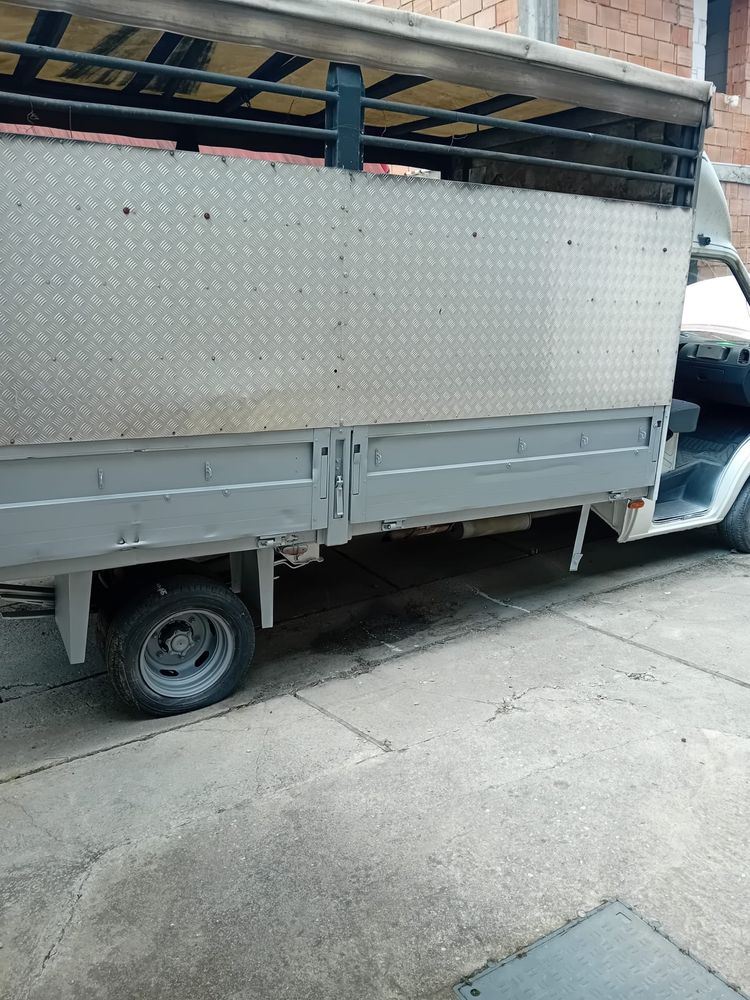 Vând Mercedes Sprinter