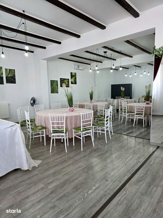 De vanzare restaurant la cheie,  la 15 km de Roman