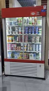 Холодилник витиринний