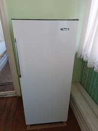 Холодилник ишлаб турибди
