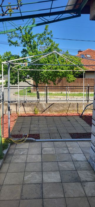 Градинска шатра (само конструкция)