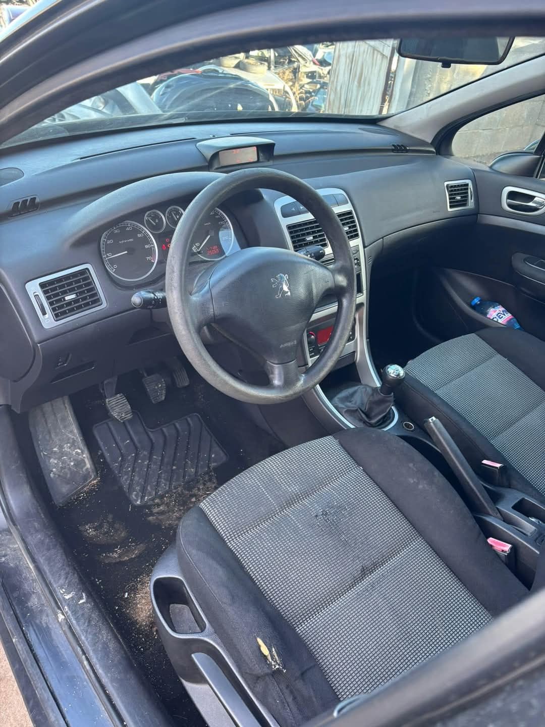 Пежо 307 1.6i само на части
2005г
1.6i 16V 110hp
-панорама
-15’ д