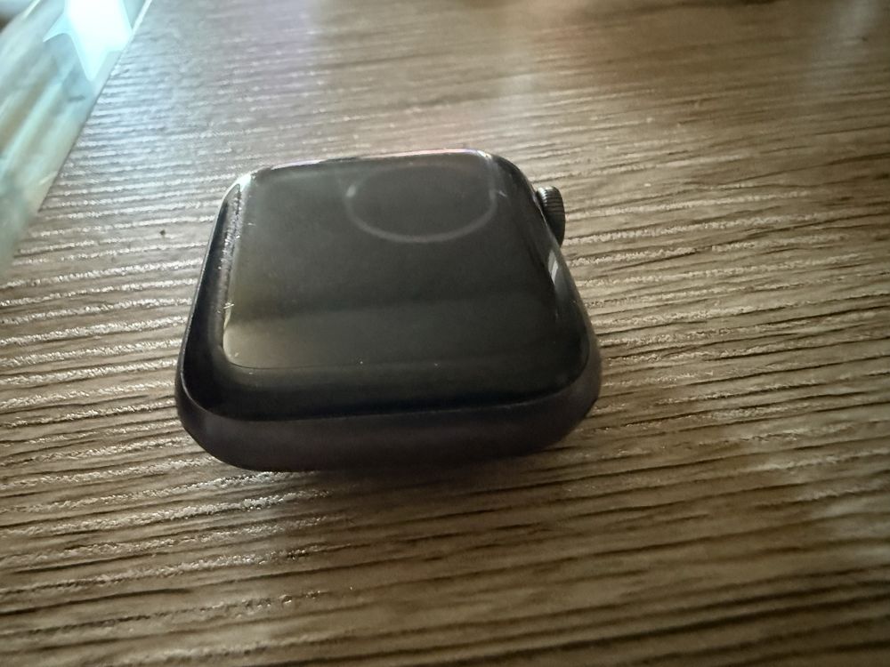 Apple Watch Series 4 44mm GPS Space Grey