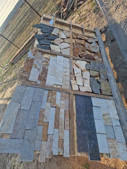 Piatra decorativă, poligonală și fasonată – Galați ,travertin scapitat