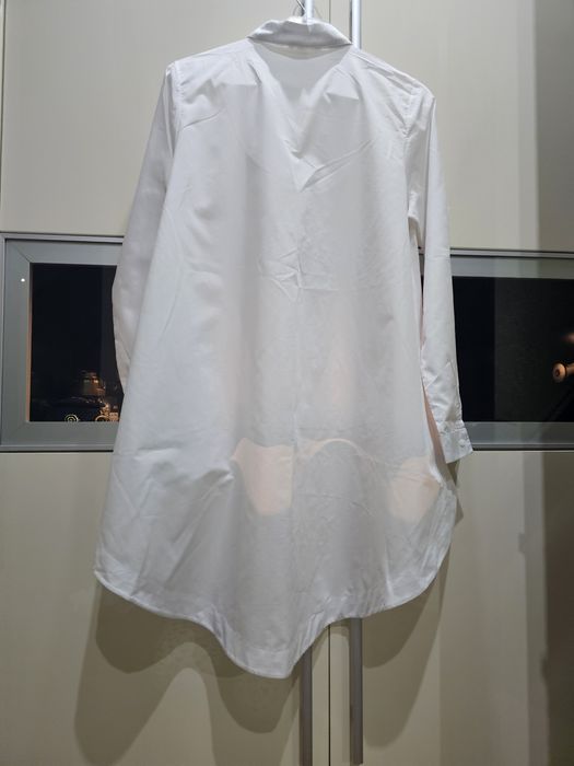 Camasi  cu spatele lung