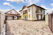 Casa noua de vanzare orasul Ineu