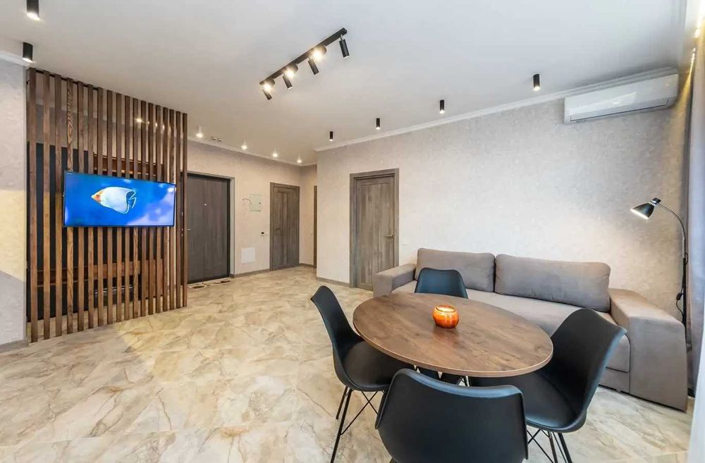 Дава се под наем Двустаен апартамент в София, Манастирски ливади - 68 кв.м за 714 € - Снимка #1