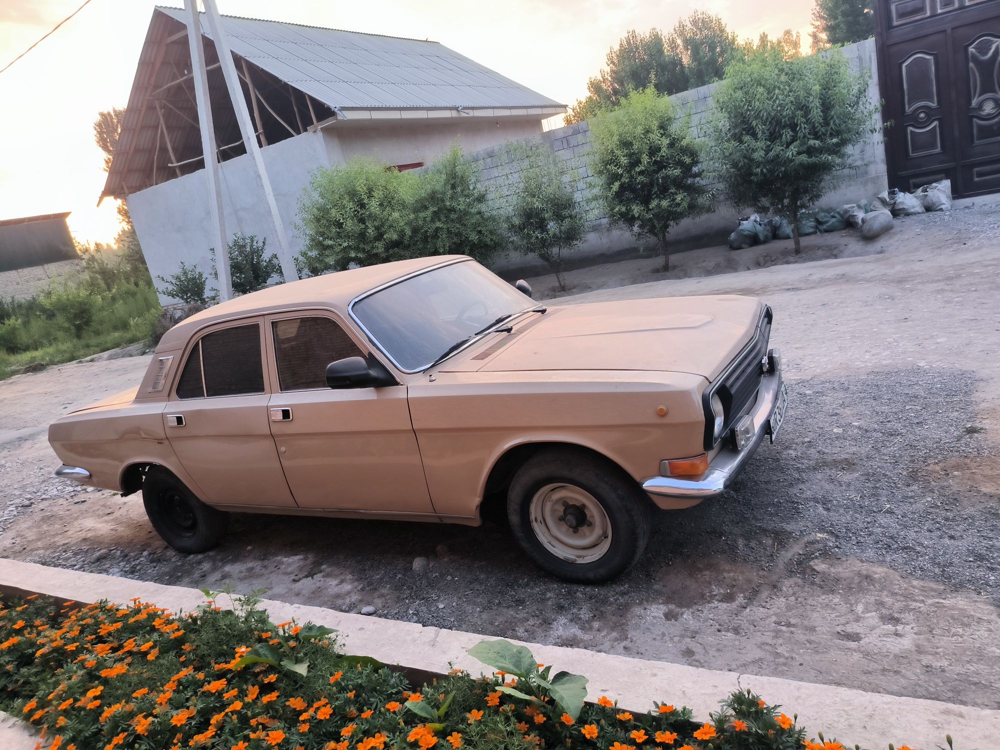 24 Волга сотилади