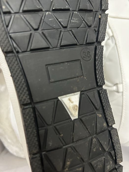 Бели ботуши р-р 38