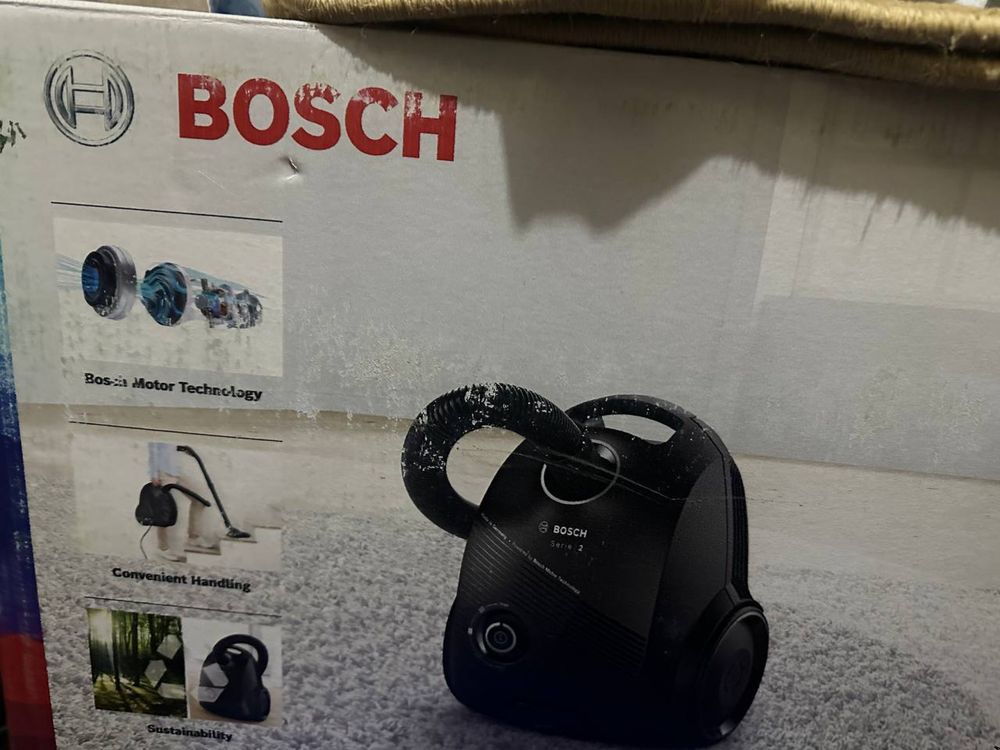 Пылесос Bosh с коробкой