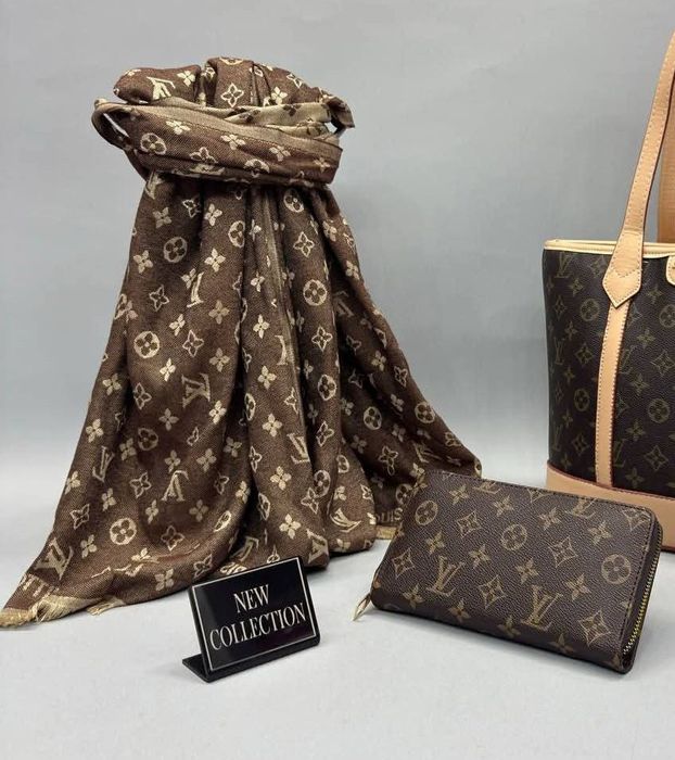 Set esarfa+portofel, diverse nuanțe, super calitate, saculet inclus