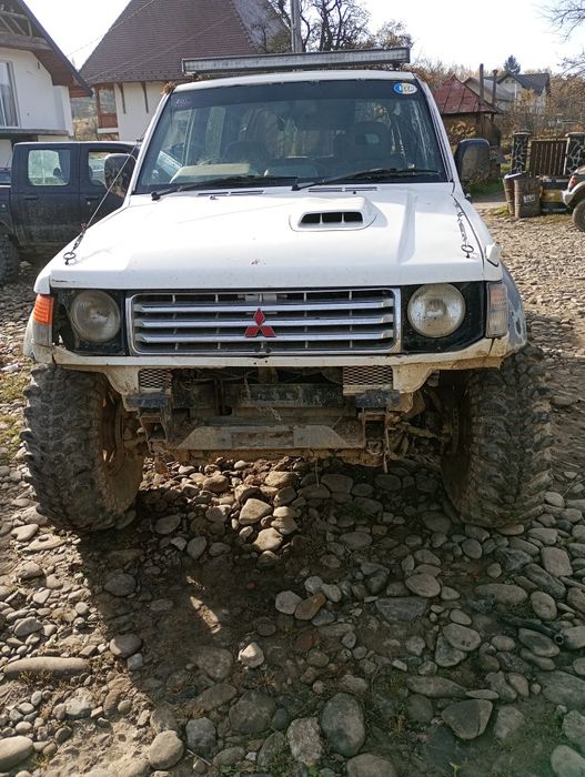 Mitsubishi pajero