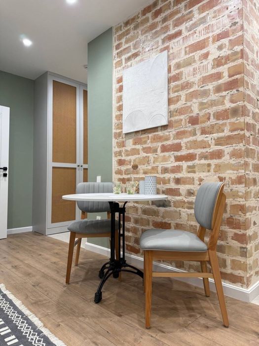 Срочно продается 2-х комнатнач квартира NRG Мирзоулугбек Сайрам