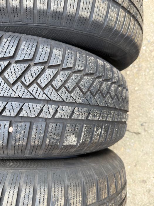 Anvelope de Iarna Continental 235/65R17 104H