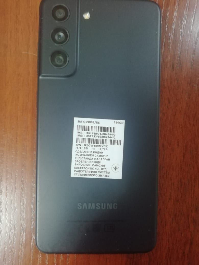 Продам SAMSUNG S21 FE. Состояние хорошее. 222.000тг. Обмен на IPHONE.